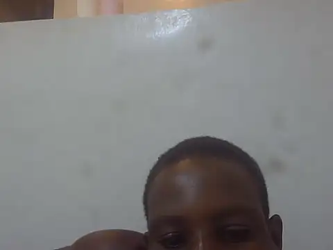 Snapshot of miss_brown_gal chatting on 06/21/26, 03:56 miss brown gal online show from 06/21/26, 03:56