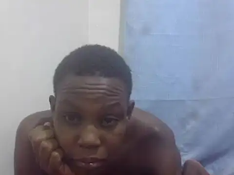 Snapshot of miss_brown_gal chatting on 06/23/26, 08:29 miss brown gal online show from 06/23/26, 08:29