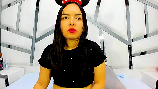 Violett Bliss online show from 08/08/26, 05:36