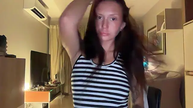 katiecatt online show from 06/20/26, 04:34