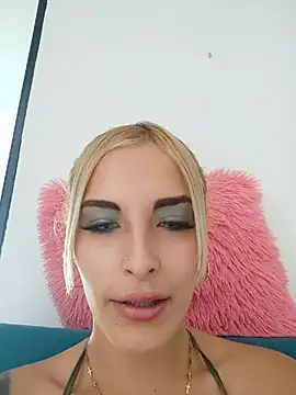 Snapshot of VIOLETA-1122 chatting on 07/22/26, 08:22 VIOLETA-1122 online show from 07/22/26, 08:22