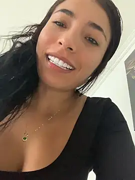 Snapshot of VIOLETA-1122 chatting on 06/23/26, 01:09 VIOLETA-1122 online show from 06/23/26, 01:09