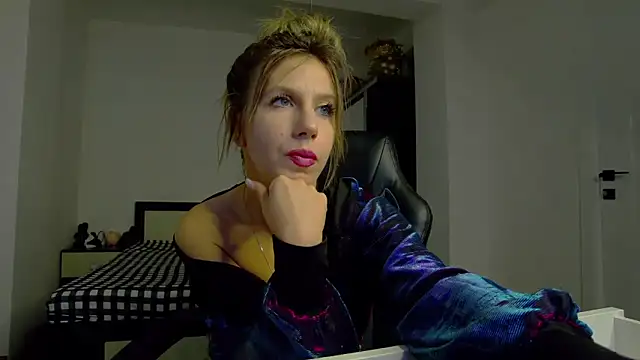 Snapshot of DedeSibel chatting on 04/22/26, 02:46 DedeSibel online show from 04/22/26, 02:46