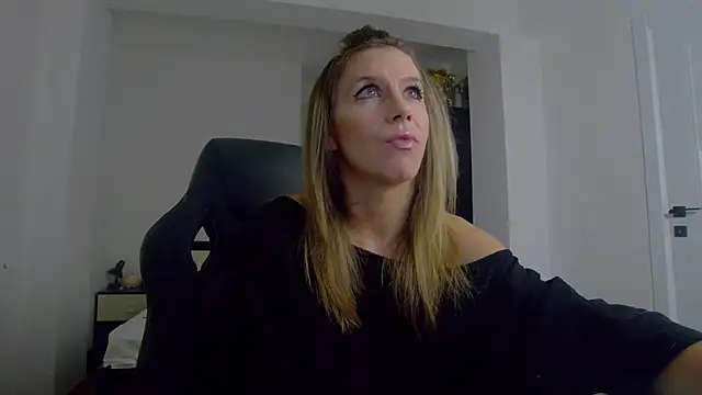 DedeSibel online show from 02/08/26, 02:37