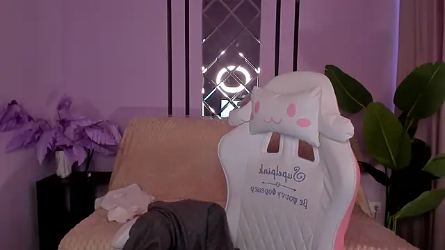 Dia Doll online show from 06/25/26, 06:40