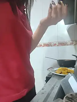 Sara lve1 online show from 07/07/26, 06:47