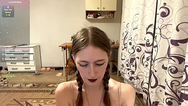Snapshot of NicoleLouis chatting on 06/22/26, 09:12 NicoleLouis online show from 06/22/26, 09:12