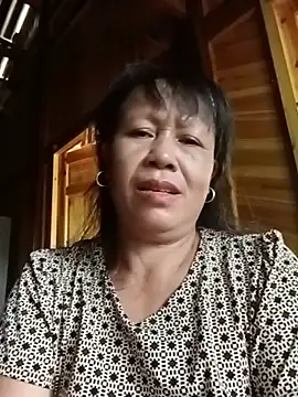 Snapshot of mayhenry chatting on 07/05/26, 04:19 mayhenry online show from 07/05/26, 04:19