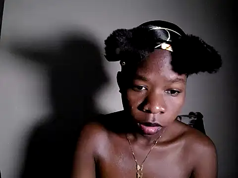 MaliciaRose online show from 06/25/26, 03:17