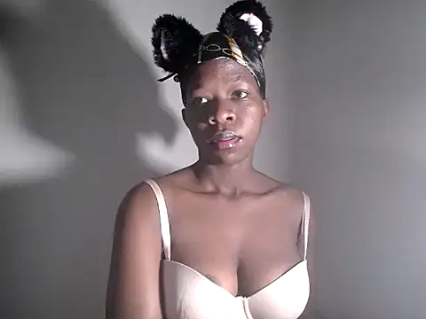 MaliciaRose online show from 06/29/26, 04:50