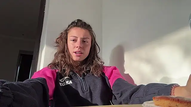 Monicaqte online show from 07/06/26, 04:08