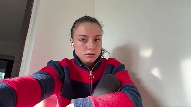 Monicaqte online show from 07/19/26, 04:43