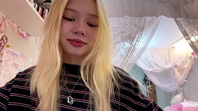 LinaFloww online show from 06/29/26, 07:13