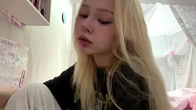 LinaFloww online show from 07/02/26, 07:53