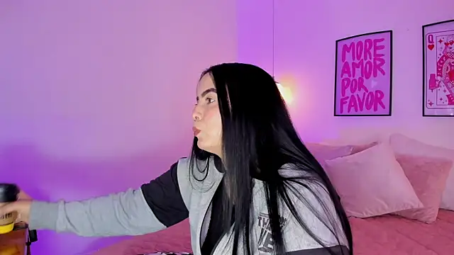 camilaa7 online show from 08/07/26, 11:16