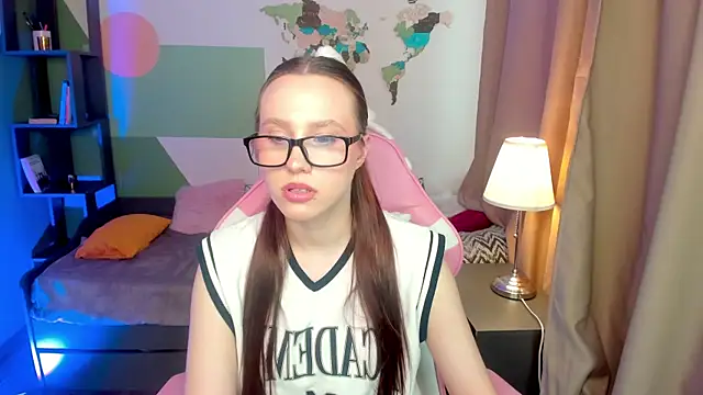 Bella Sage online show from 07/04/26, 05:47