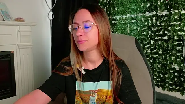 Nicole Bliss online show from 07/07/26, 05:21