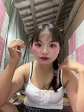 luvlivvy online show from 06/23/26, 07:39