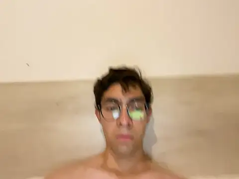 alexmb05 online show from 06/22/26, 07:27