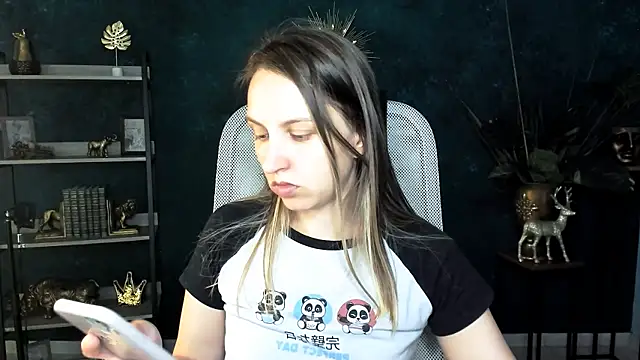 ErinWise online show from 07/18/26, 08:34