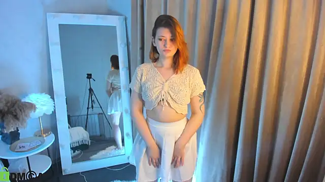 Velvet-Flame online show from 08/05/26, 03:11
