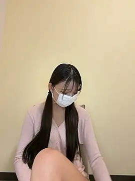 Snapshot of risa_____ chatting on 07/06/26, 01:51 risa online show from 07/06/26, 01:51