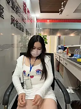 yybbmissy520 online show from 06/25/26, 02:44