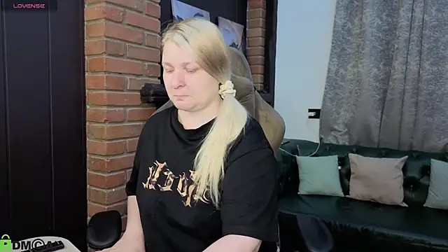 Ammy Soon online show from 06/26/26, 01:11