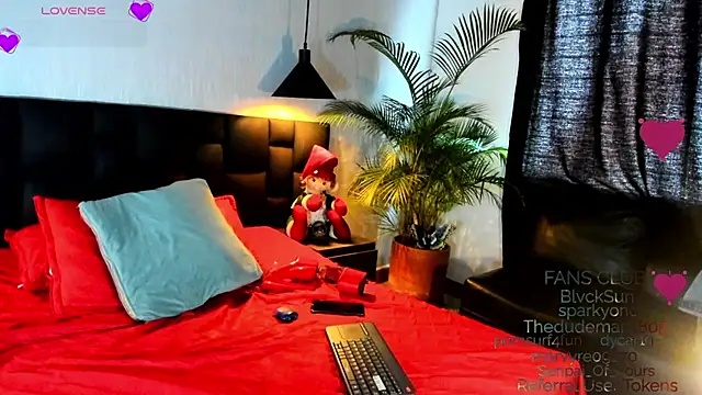 love amor  online show from 12/04/25, 03:55