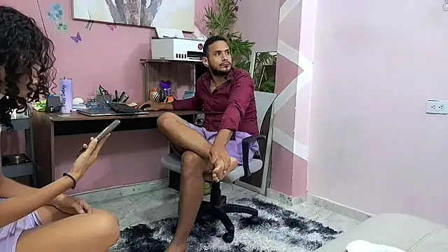 Pineappleflipped online show from 07/11/26, 02:12