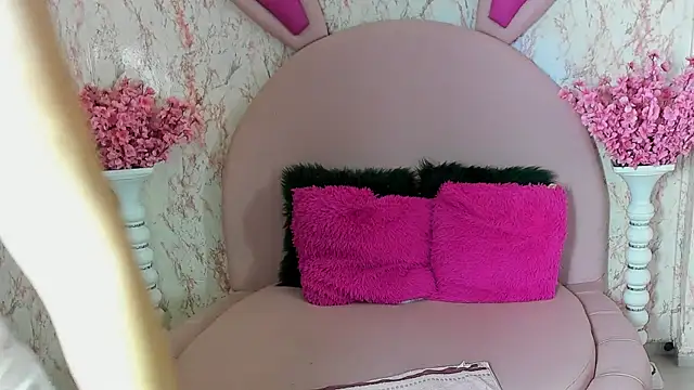 emma luxx  online show from 08/07/26, 11:38