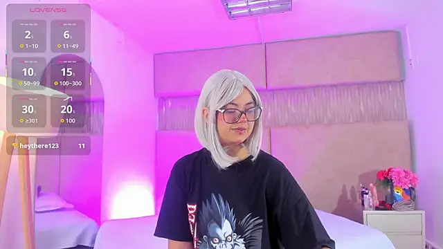   Izumii   online show from 07/18/26, 12:36