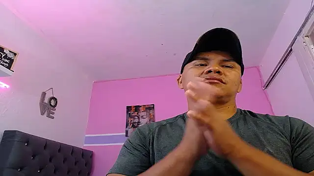 fuego moro online show from 06/24/26, 06:50