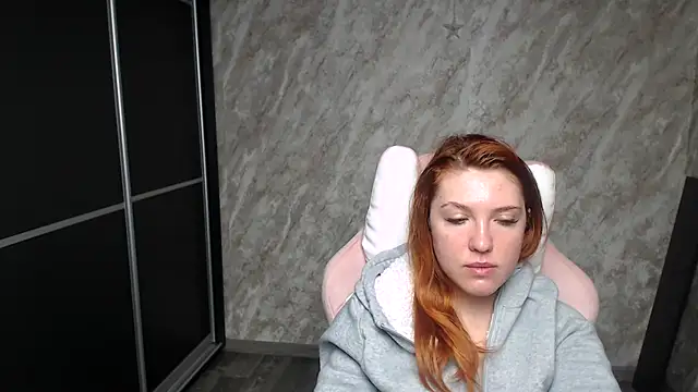 Reginasmilee online show from 02/07/26, 12:24