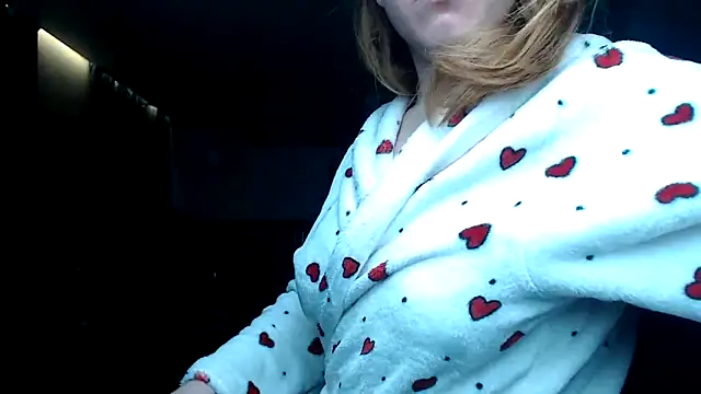 Reginasmilee online show from 11/26/25, 12:43