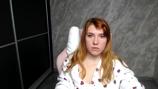 Reginasmilee online show from 01/16/26, 12:25