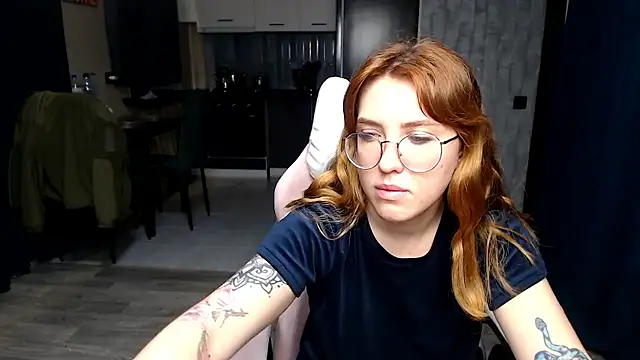 Reginasmilee online show from 11/05/25, 01:20