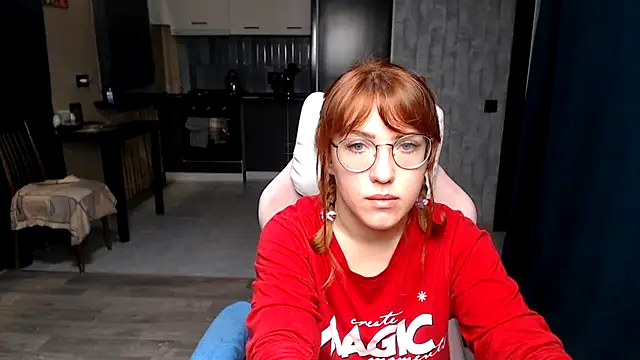 Snapshot of Reginasmilee chatting on 10/12/25, 11:39 Reginasmilee online show from 10/12/25, 11:39