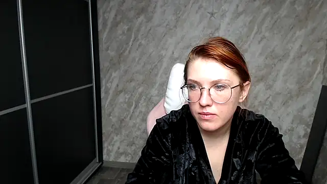 Reginasmilee online show from 02/26/26, 04:01