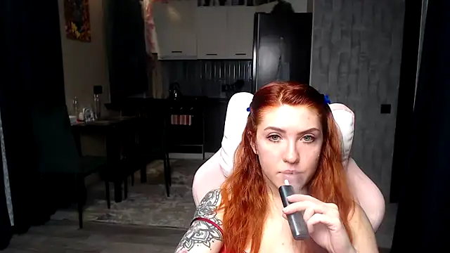 Snapshot of Reginasmilee chatting on 03/13/26, 04:17 Reginasmilee online show from 03/13/26, 04:17