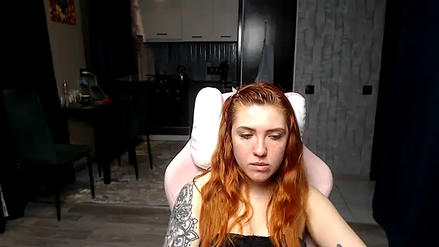 Snapshot of Reginasmilee chatting on 04/03/26, 02:51 Reginasmilee online show from 04/03/26, 02:51