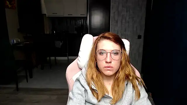 Reginasmilee online show from 11/20/25, 02:07