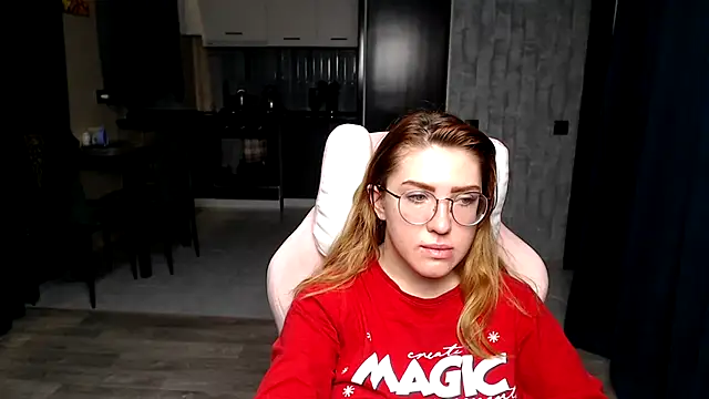 Reginasmilee online show from 11/30/25, 01:39