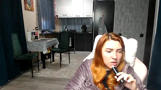 Snapshot of Reginasmilee chatting on 04/25/26, 03:09 Reginasmilee online show from 04/25/26, 03:09