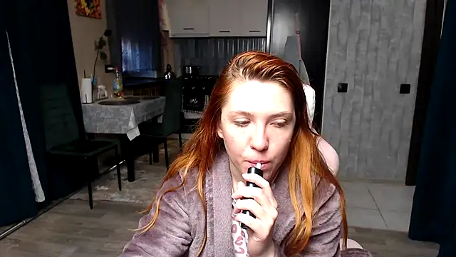 Snapshot of Reginasmilee chatting on 04/27/26, 02:53 Reginasmilee online show from 04/27/26, 02:53