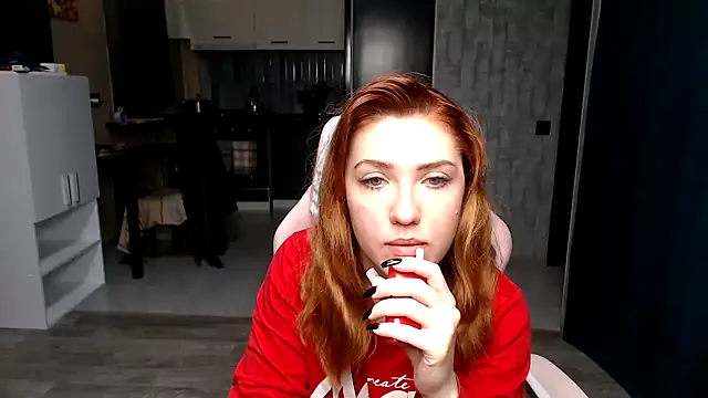 Snapshot of Reginasmilee chatting on 10/11/25, 11:28 Reginasmilee online show from 10/11/25, 11:28