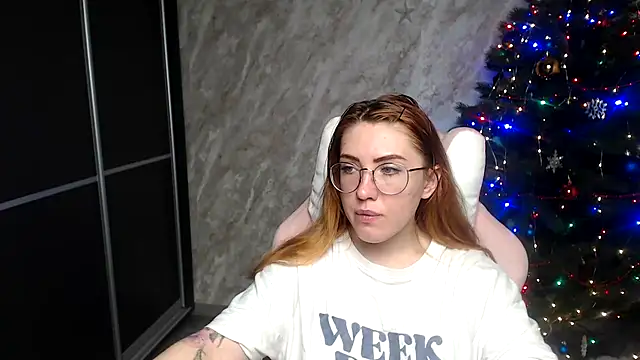 Reginasmilee online show from 01/09/26, 02:40