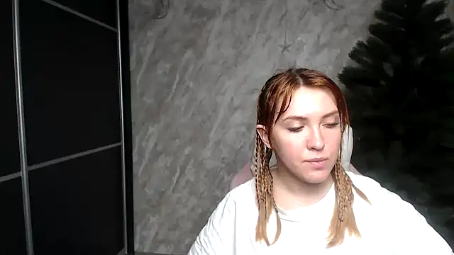 Reginasmilee online show from 01/10/26, 12:55