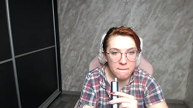 Reginasmilee online show from 01/13/26, 01:09