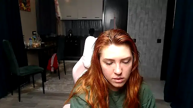 Snapshot of Reginasmilee chatting on 04/09/26, 02:57 Reginasmilee online show from 04/09/26, 02:57